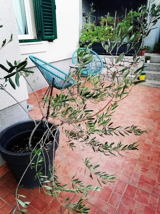 Apartament Dairos Mali Lošinj Zewnętrze zdjęcie