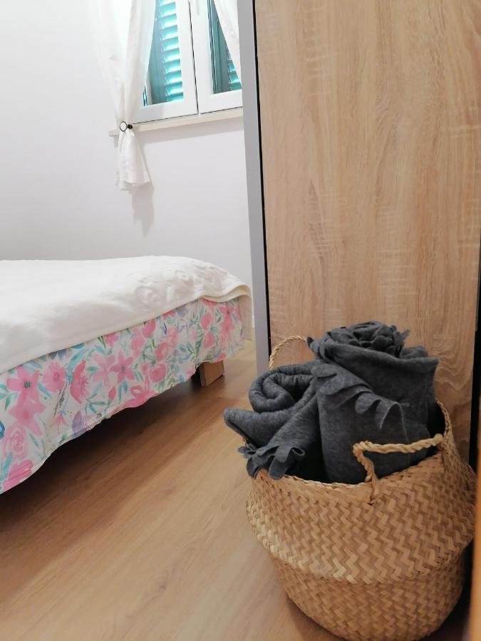 Apartament Dairos Mali Lošinj Zewnętrze zdjęcie