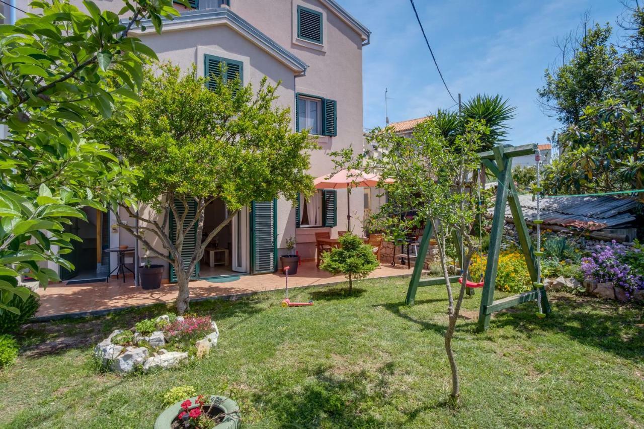 Apartament Dairos Mali Lošinj Zewnętrze zdjęcie