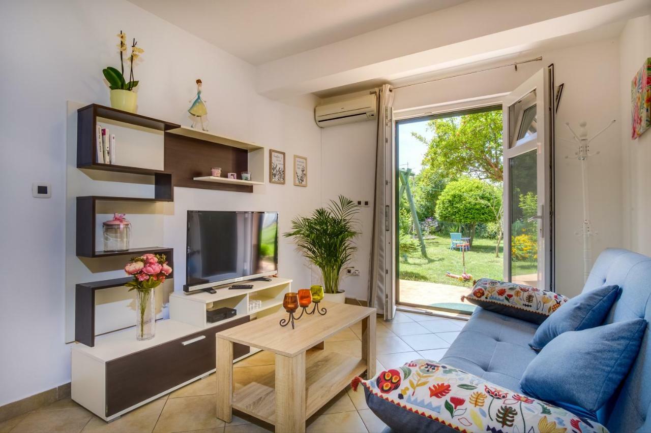 Apartament Dairos Mali Lošinj Zewnętrze zdjęcie